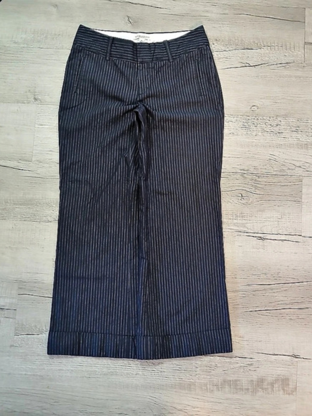 Banana Republic Jackson Fit Pinstripe Flare Pants Black & White Size 8 Like New
